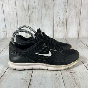 Nike sneaker Womens 7